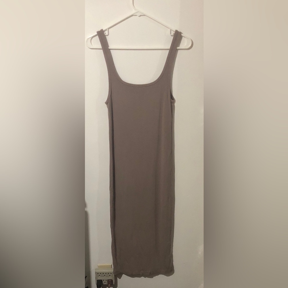 Sleeveless Taupe Scoop Neck Bodycon Dress